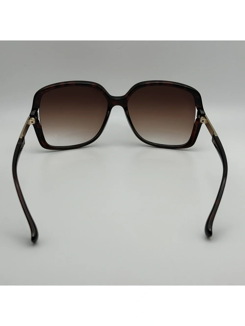 Jessica Simpson Oversized Square Tortoise Brown Sunglasses with Gradient Lenses
